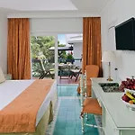 Punta Molino & Отель 5*