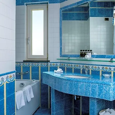Hotel Punta Molino & 5*