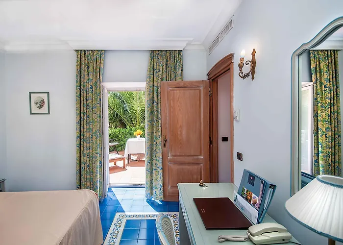 Punta Molino & 5* Искья