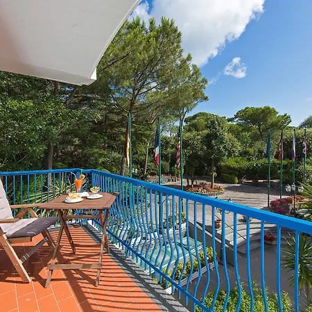 Punta Molino Beach Resort & Spa