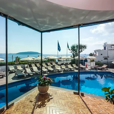 Punta Molino Beach Resort & Spa Ξενοδοχείο Ίσκια