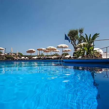 Punta Molino Beach Resort & Spa Ξενοδοχείο Ίσκια